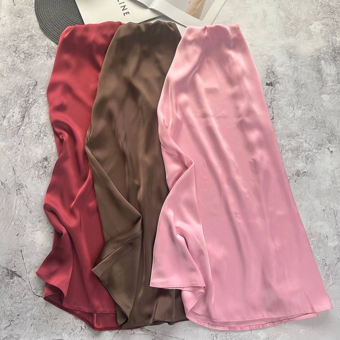 Багато кольорів!  Атласна спідниця міді з високою талією трендова