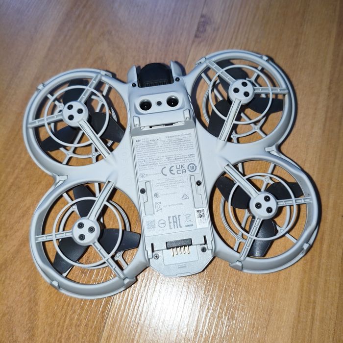 Vende se Drone DJI NEo