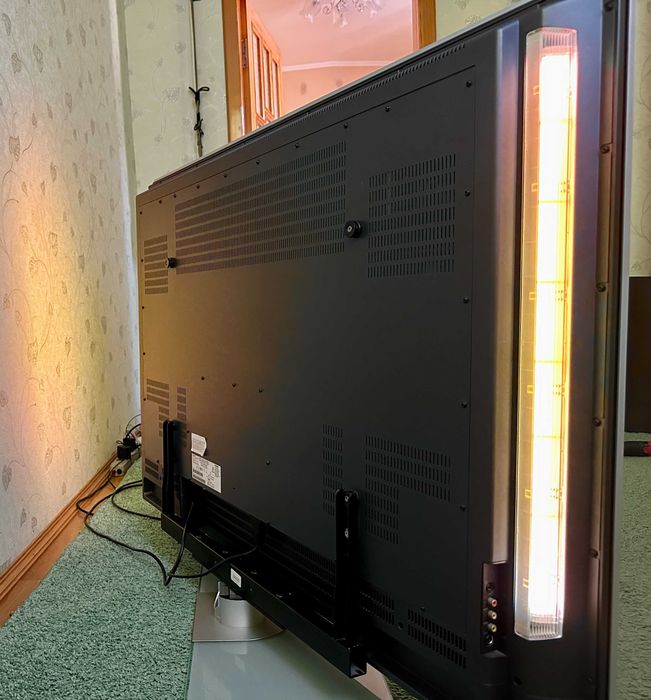 Телевізор Philips 50PF9966/10