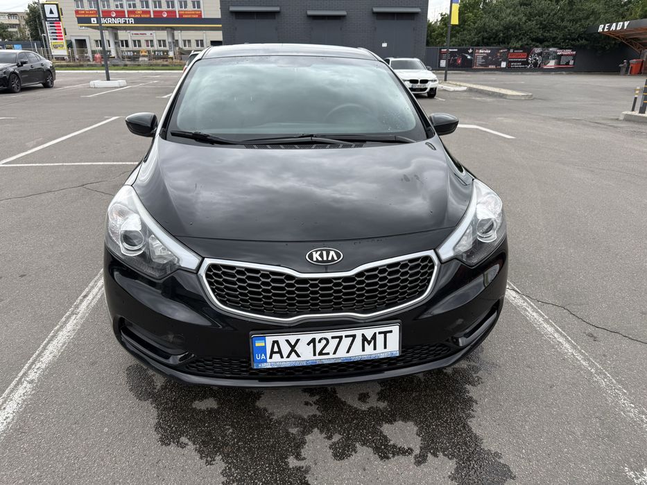 Автомобиль kia cerato 2013