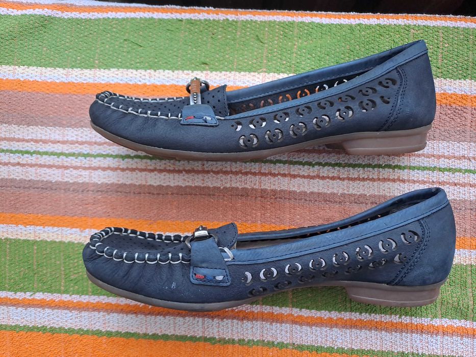 lekkie wygodne wsuwane buty damskie Rieker 37