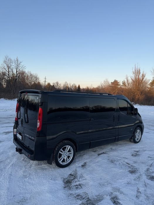 Opel Vivaro 2.5 2008р