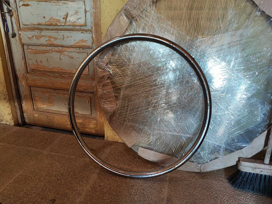 Glass Round Table64740670116867120