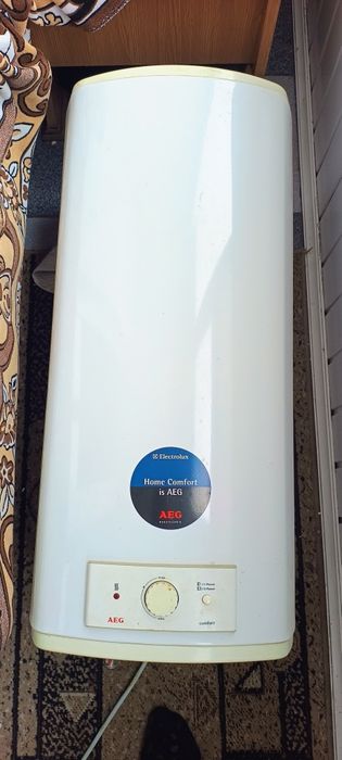 Бойлер AEG (Electrolux) під відновлення або на запчастини / Вибиває термозахист
