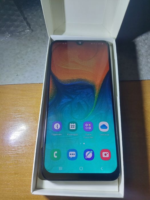 Samsung a30.Lenovo s820. Motorola g32