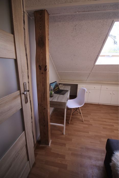 Klimatyczny pokoj na poddaszu pomiędzy Wrzeszczem a Moreną