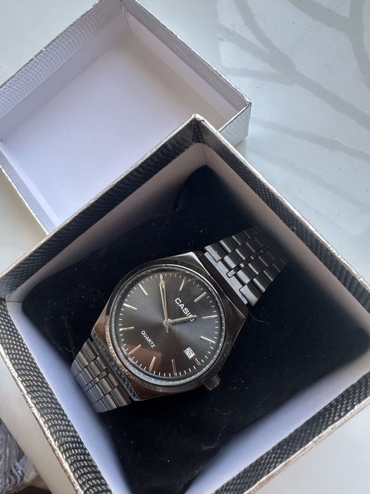 Годинник Casio новий