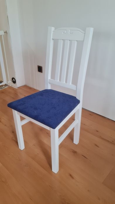 2 drewniane krzesła po renowacji