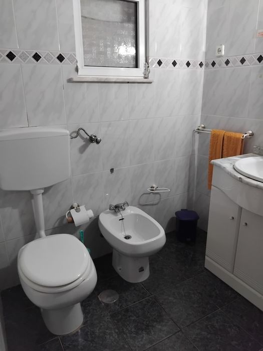 Arrenda- se quarto em  Coimbra
