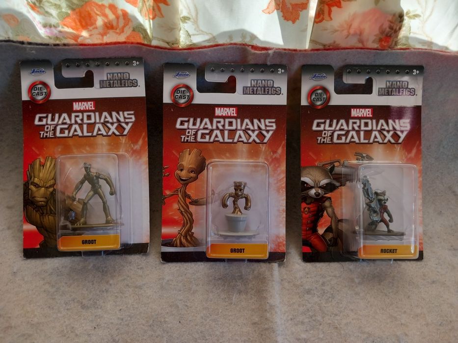 Minifiguras marvel de metal