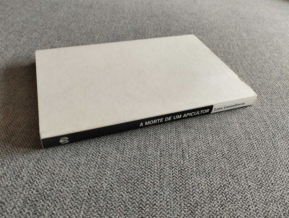 Livro "A morte de um apicultor" de Lars Gustafsson