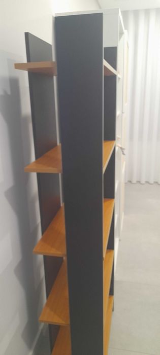 Estante como nova
