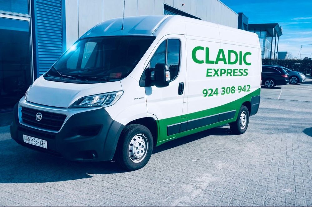 Frete e transporte carrinha grande