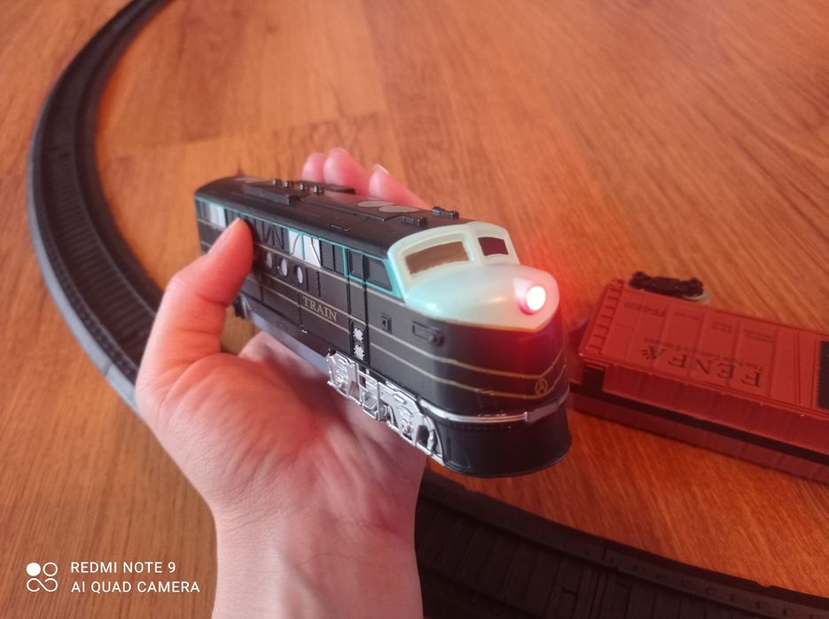 Pociąg elektryczny tory