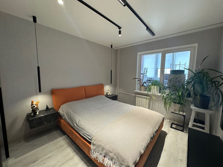 Поклейка обоев Малярные работы Комплексный ремонт