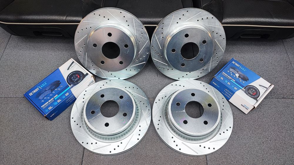 Гальмівні диски та колодки Dodge RAM 09 13 15 18 19+ Classic кузов