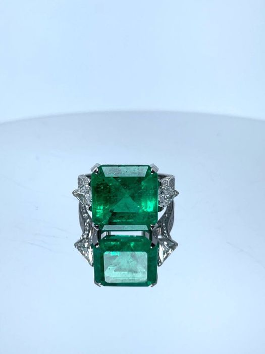 Каблучка з Смарагдом 8,41ct. GRS