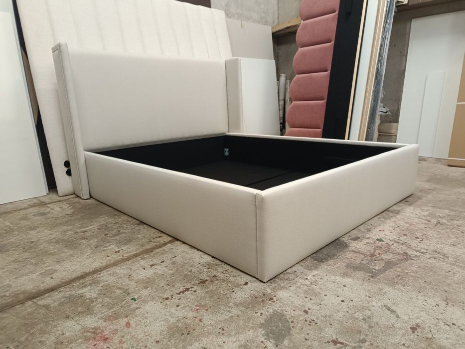 Łóżko tapicerowane panele uszy boki stelaż plecionka stelaż pojemnik