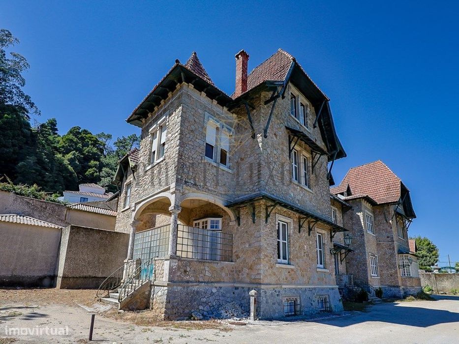 Propriedade Histórica do Século XIX, com projecto aprovado no Centr...