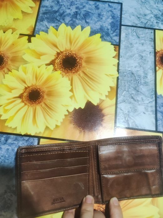 Carteira em pele