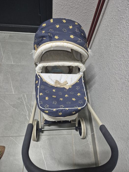 Коляска для ляльок