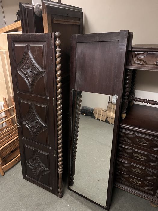 Móveis de Quarto em Madeira Maciça – Roupeiro, Cómoda e 2 Mesas de Cabeceira