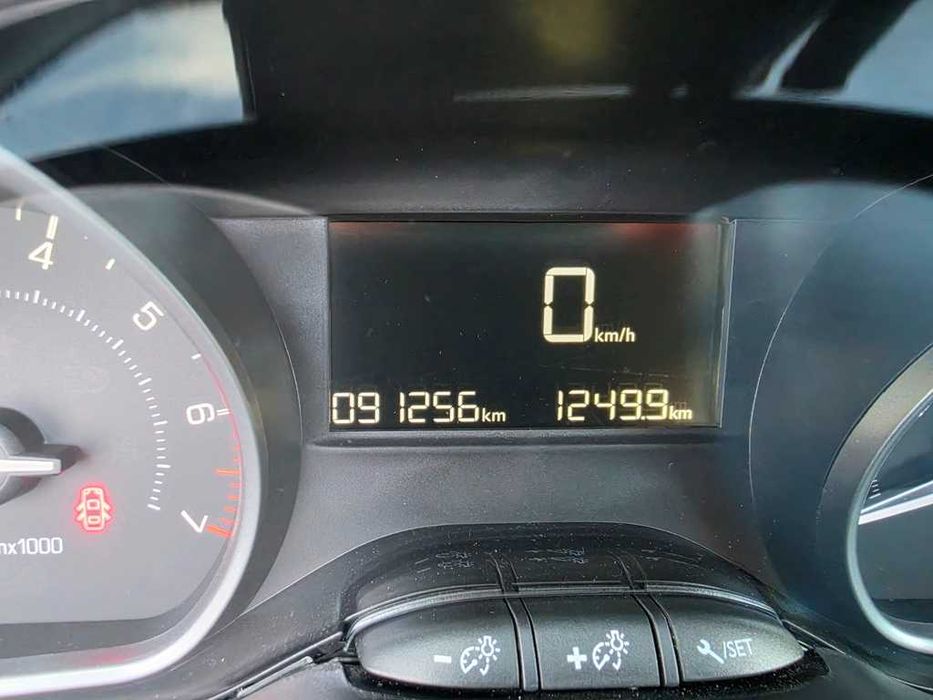 Peugeot 208 1.2VTi 82Cv Style 90.000Km 08/2017