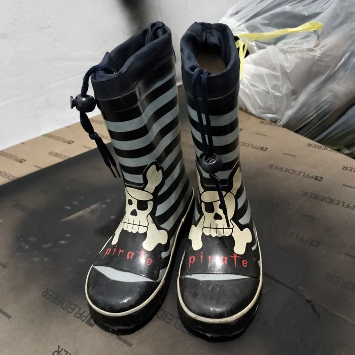 Kalosze ze ściągaczem r.28