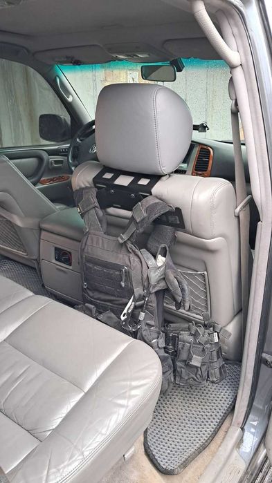 Панель molle для зброї на спинку сидіння в автомобиль