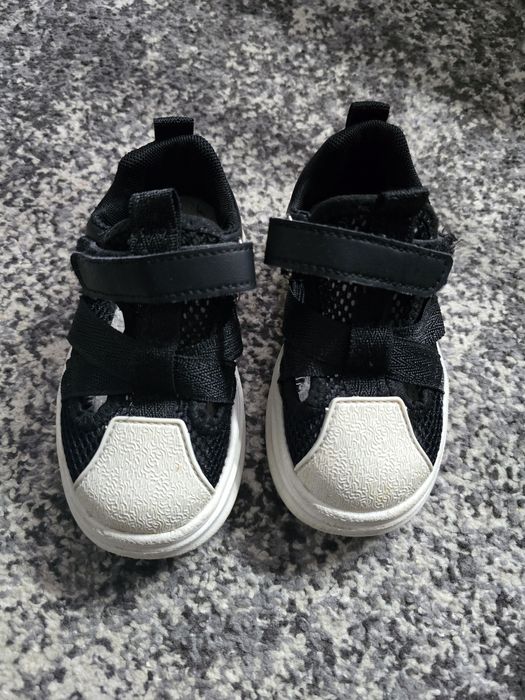 Черевики, капці, сандалі для хлопчика