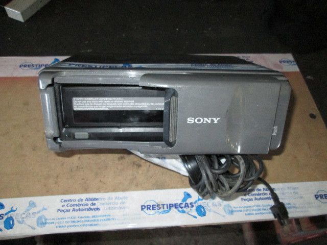 Rádio / auto-rádio MITSUBISHI Carisma Sedan (DA_)