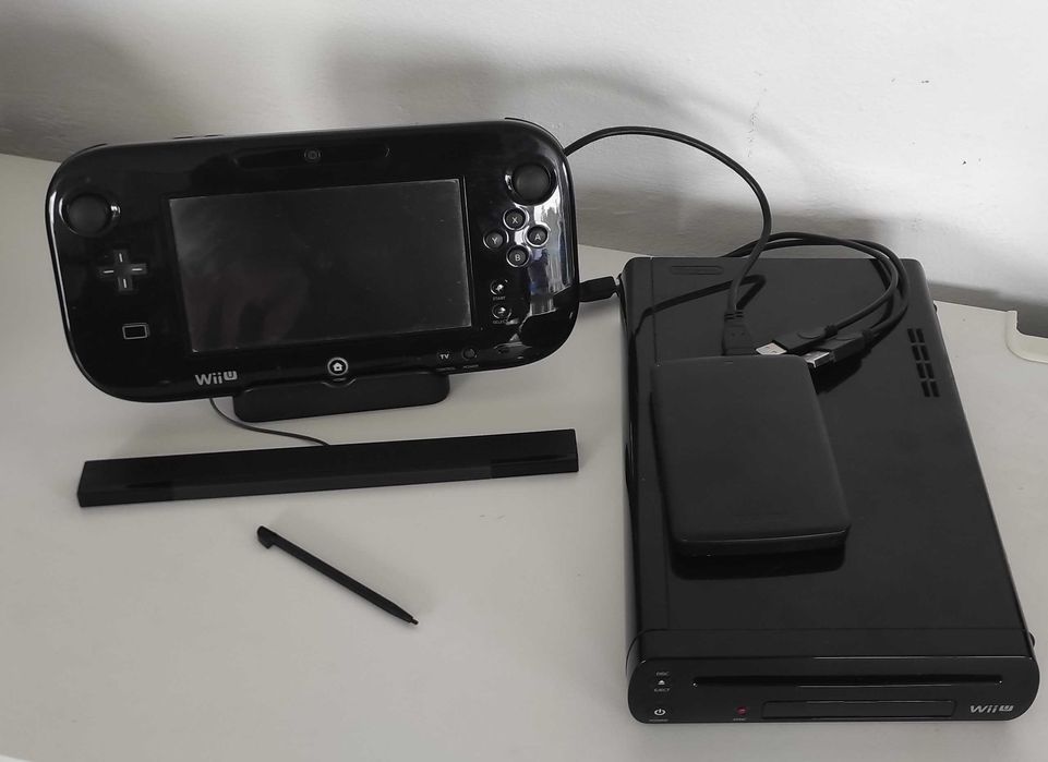 Wii U DEsbloqueada - Disco Externo 1 TB - SD 32 GB -