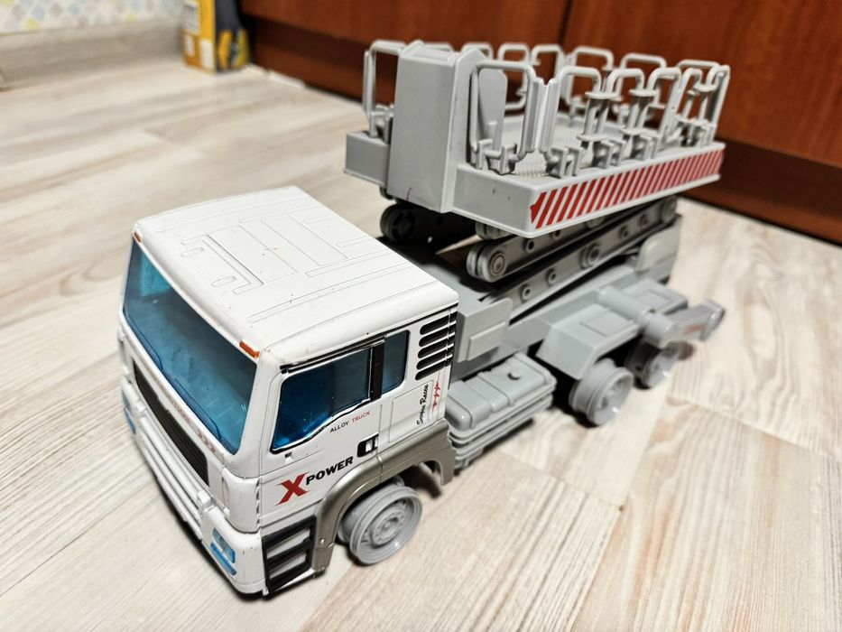 Машинки от маленьких до больших( 50шт)