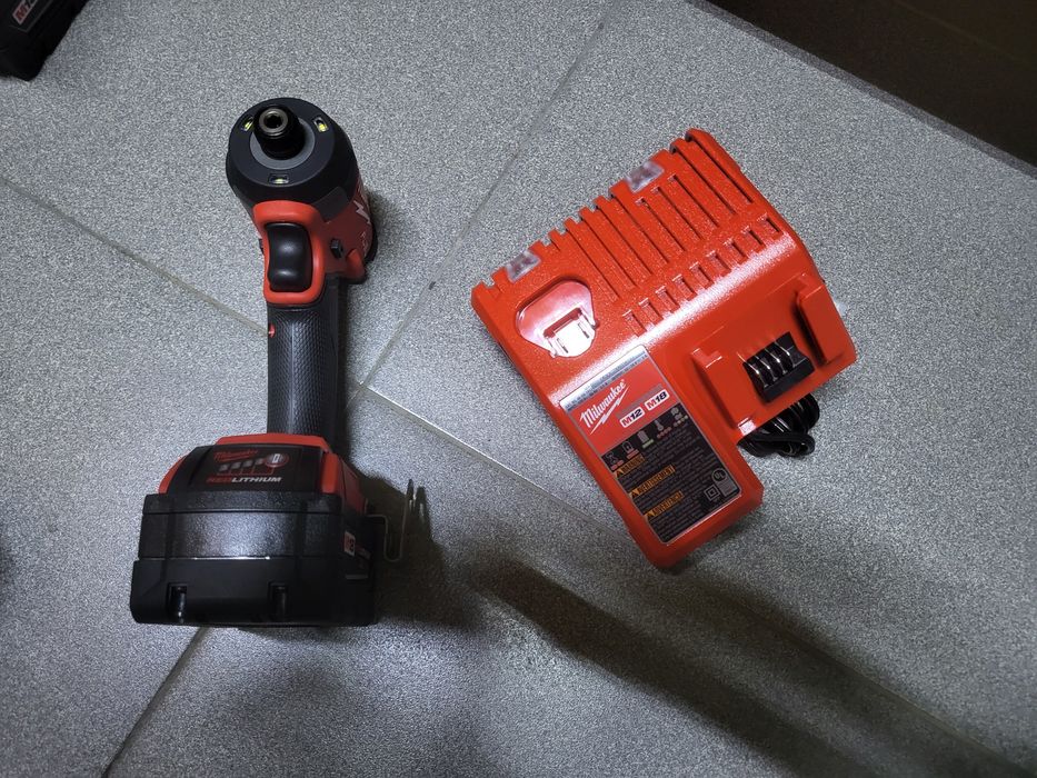 Імпакт milwaukee 2953