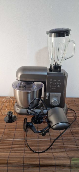 Batedeira planetária de 1300w