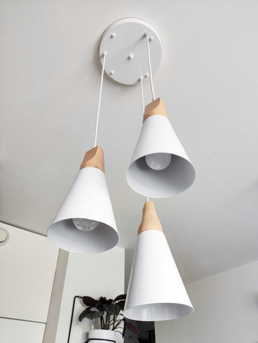 Lampa wisząca 3 klosze metalowa biała TICINO
