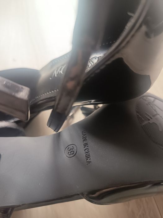 Nowe buty z shine