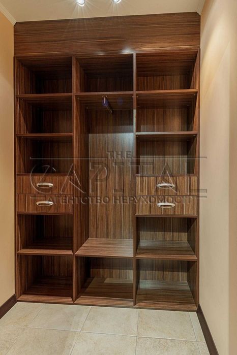 Оренда / Будинок / 450 м2 / Гора / вул. Лісова