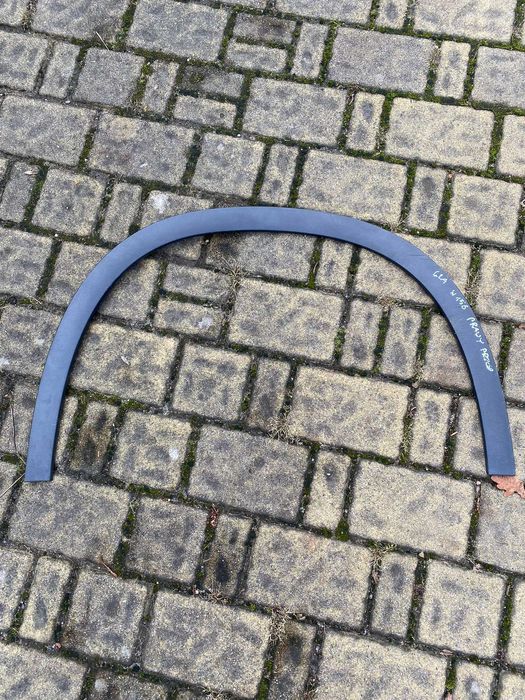 Mercedes GLA W156 Listwa Błotnika Prawy Przód