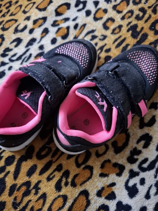 Кросівки для дівчинки