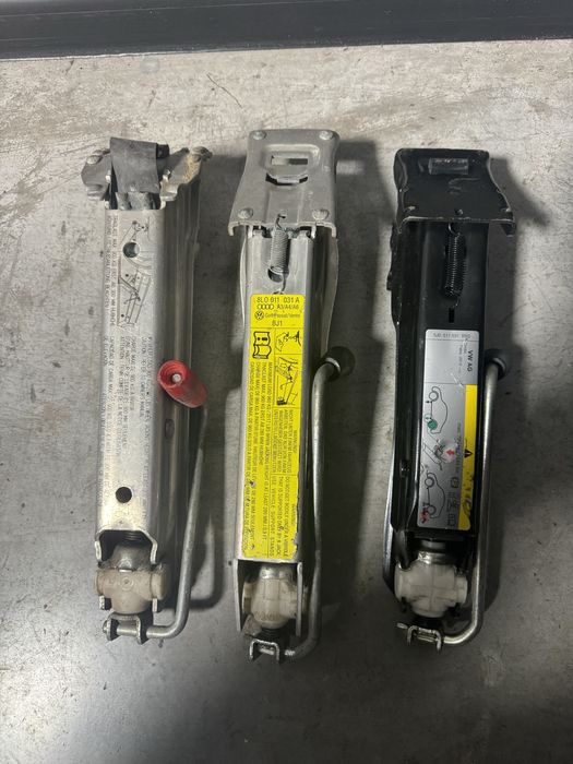 Домкрат Ауді Сеат Шкода Фольтсваген Буксировочний Крюк Ключ