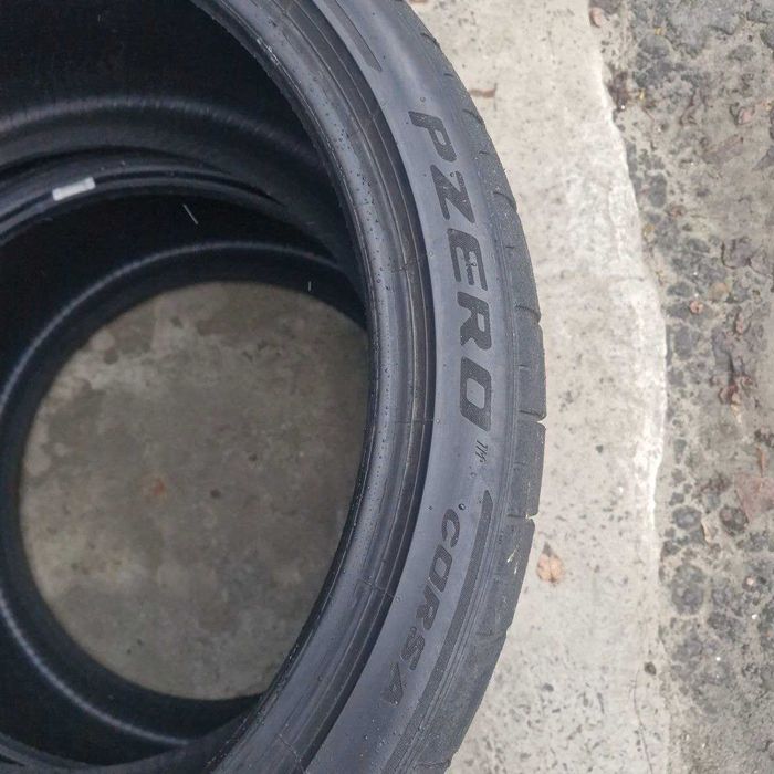 Б/У літні шини Pirelli P Zero Corsa 305/30 ZR21