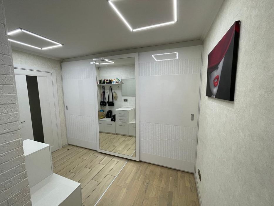 2-к квартира 68 м² | дизайнерський ремонт | новобудова | Головка, 19