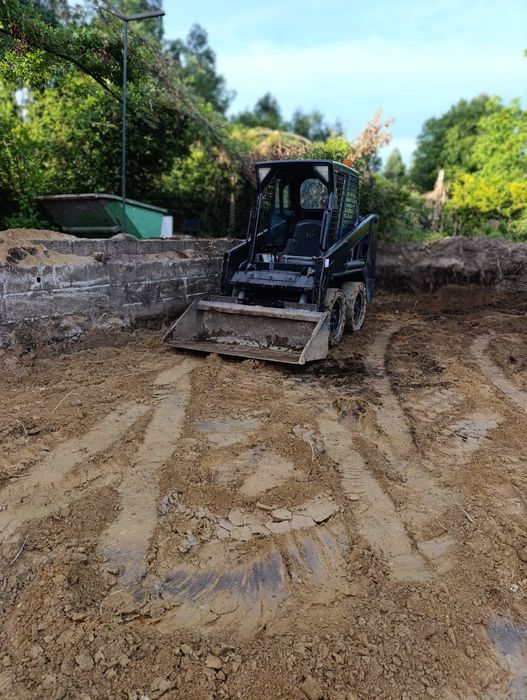Aluguer de BobCat 1.30m de largura
