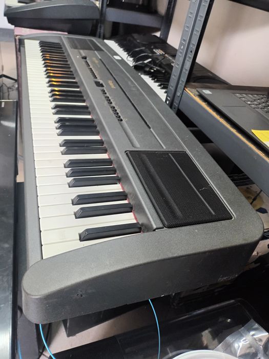 Pianino Roland ep-760