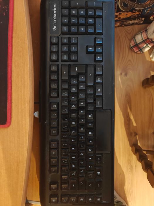 Klawiatura mechaniczna podświetlana steelseries apex m800