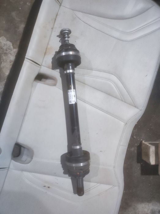 Піввісь, полуось задня bmw i4. 5A14862-02, 5A14861-02