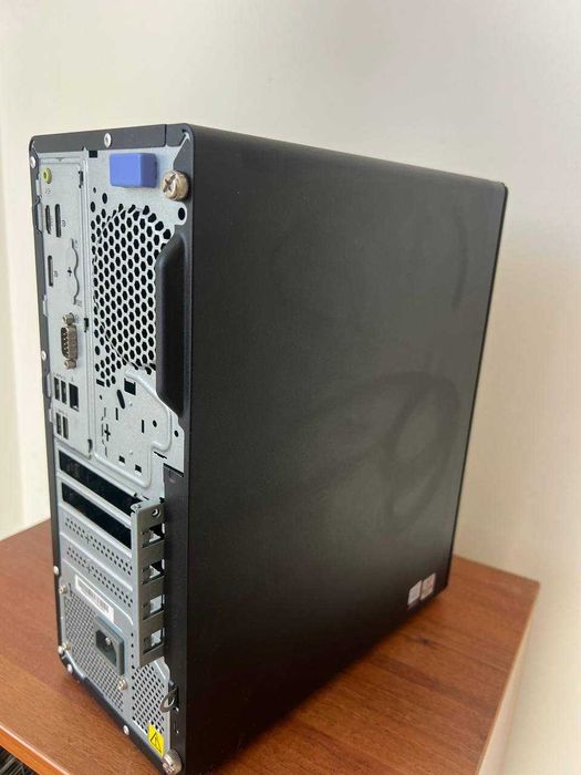 системний блок lenovo ct11 /i7-10700/1tb hdd/ без ОЗУ