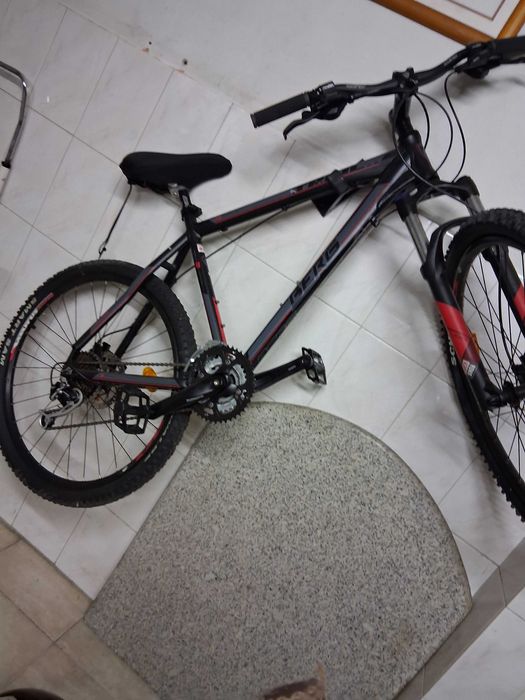 Bicicleta de alumínio homem sem uso