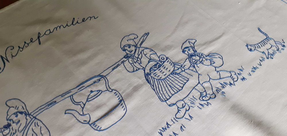 Makatka, ręcznik lniany  
 duży kuchenny retro haft biało niebieski